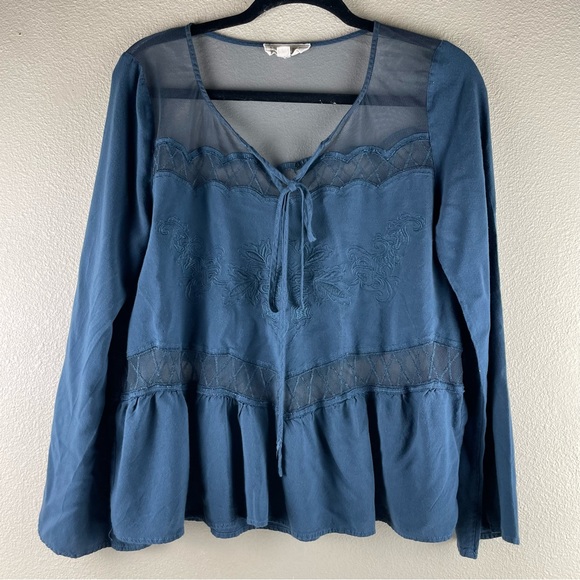 Moon River Mesh Embroidered peasant top size large - Picture 6 of 8